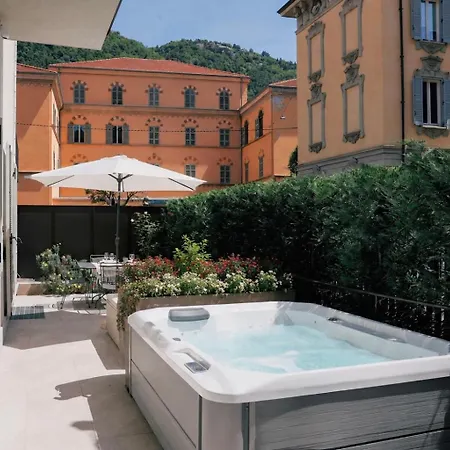 La Terrazza - Private Jacuzzi In Downtown Apartament Como